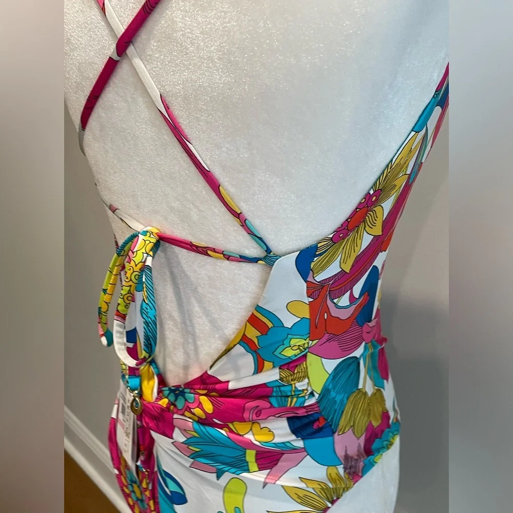 NWT Trina Turk Fontaine Twist Back Convertible One Piece Swimsuit - Picture 8 of 16